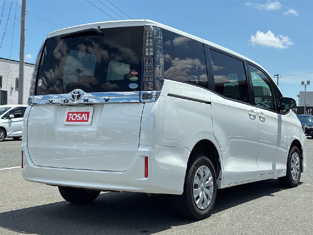 トヨタ ヴォクシー X 4WD