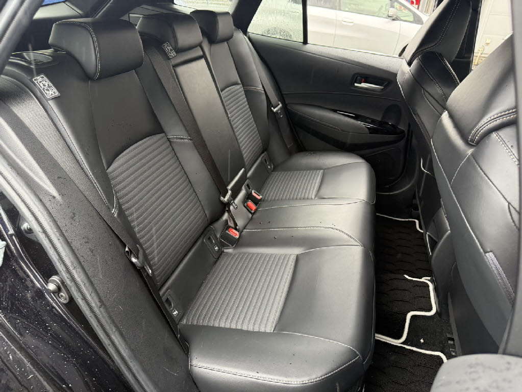 トヨタ カローラツーリング ﾊｲﾌﾞﾘｯﾄﾞWXB 4WD
