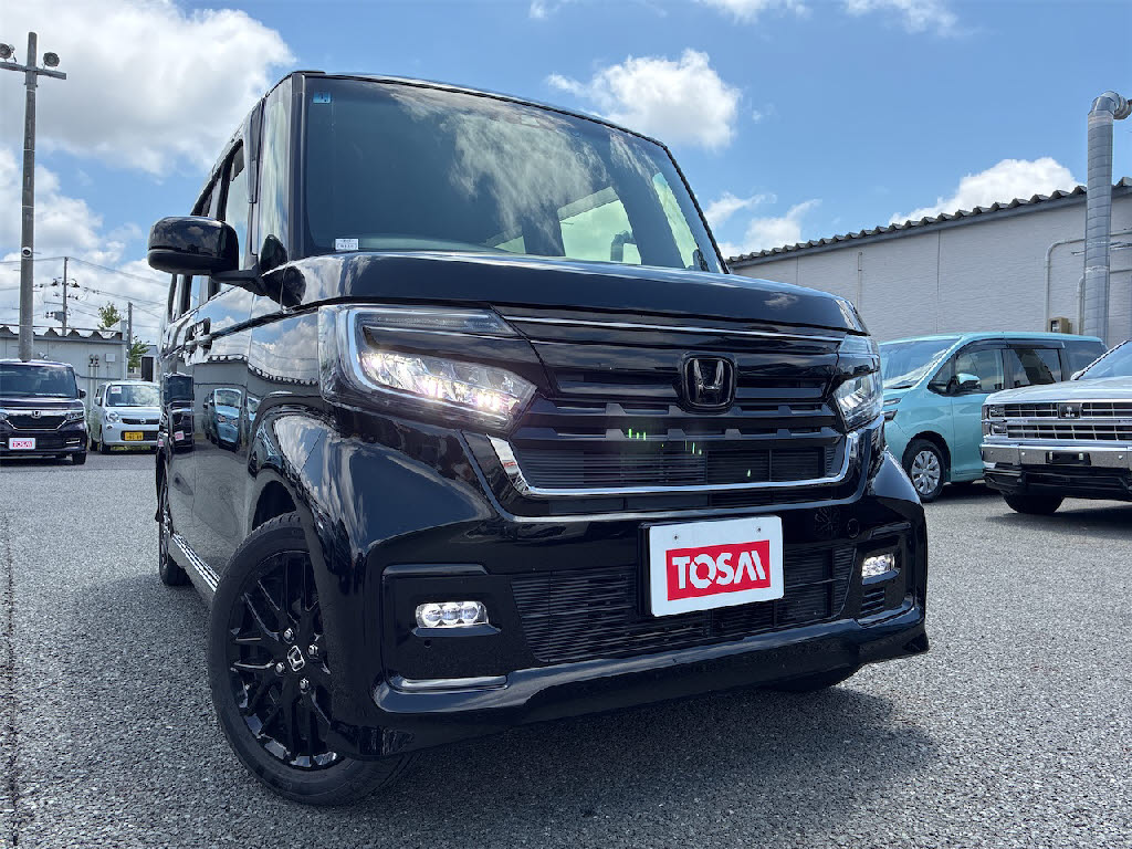 ホンダ Ｎ　ＢＯＸカスタム Lﾀｰﾎﾞｽﾀｲﾙ+ﾌﾞﾗｯｸ