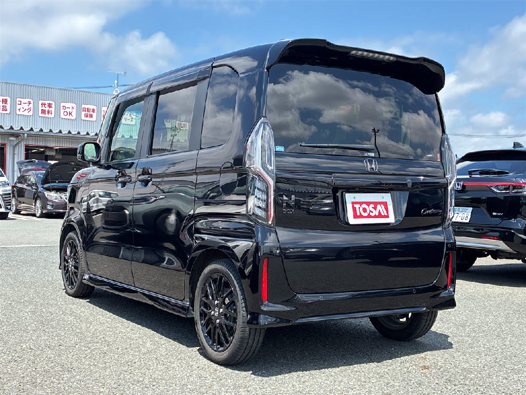 ホンダ Ｎ　ＢＯＸカスタム Lﾀｰﾎﾞｽﾀｲﾙ+ﾌﾞﾗｯｸ