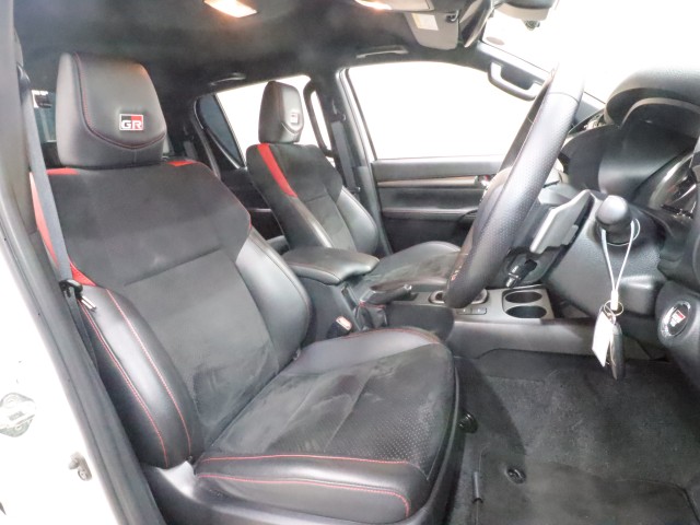 トヨタ ハイラックス Z-GRｽﾎﾟｰﾂ