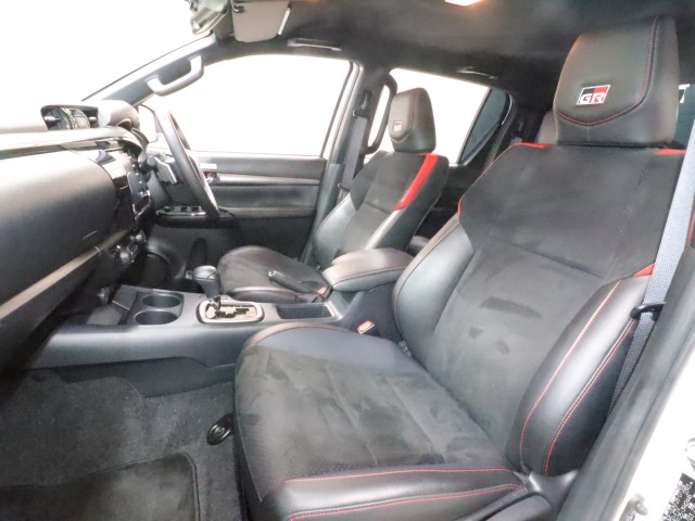 トヨタ ハイラックス Z-GRｽﾎﾟｰﾂ