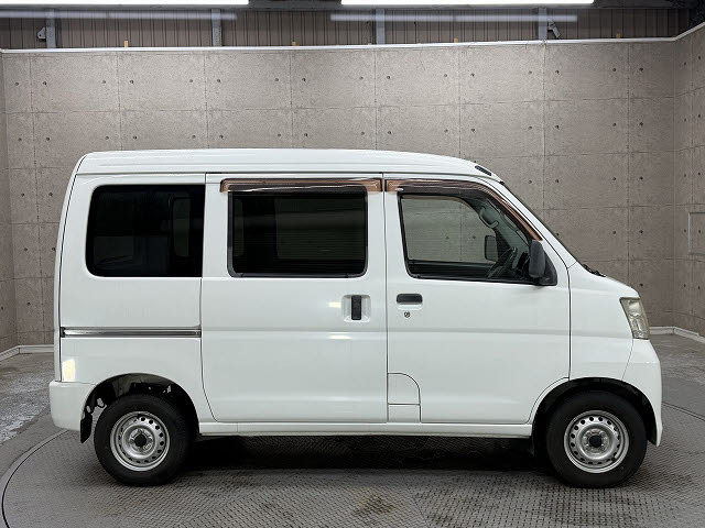 ダイハツ ハイゼットカーゴＶ デラックス
