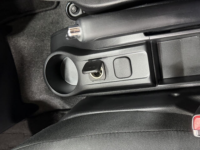 マツダ デミオ １３Ｃ　Ｖスマートエディション２
