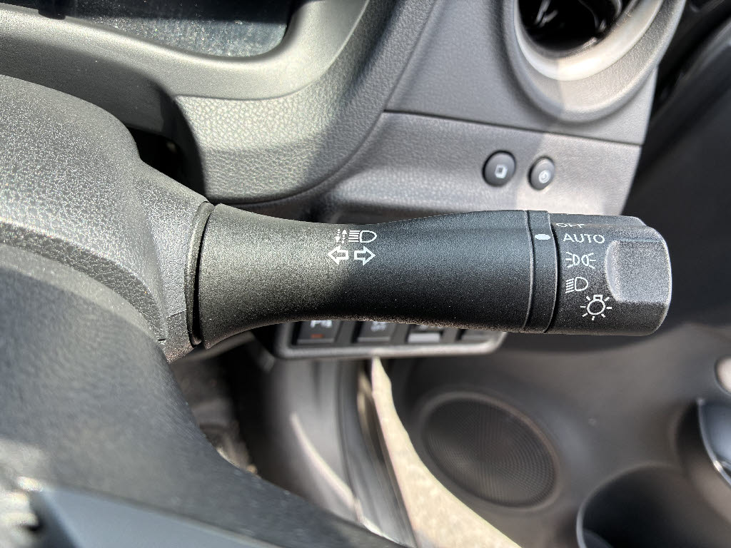ニッサン ノート e-POWER B FOUR