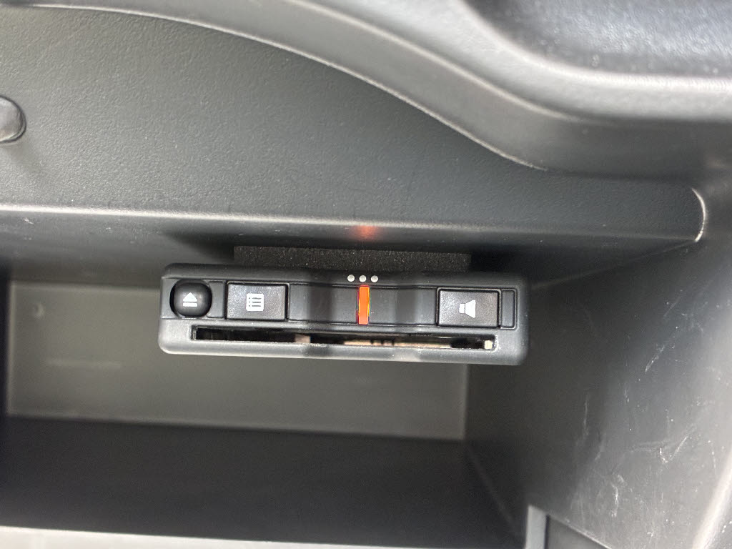 ニッサン ノート e-POWER B FOUR