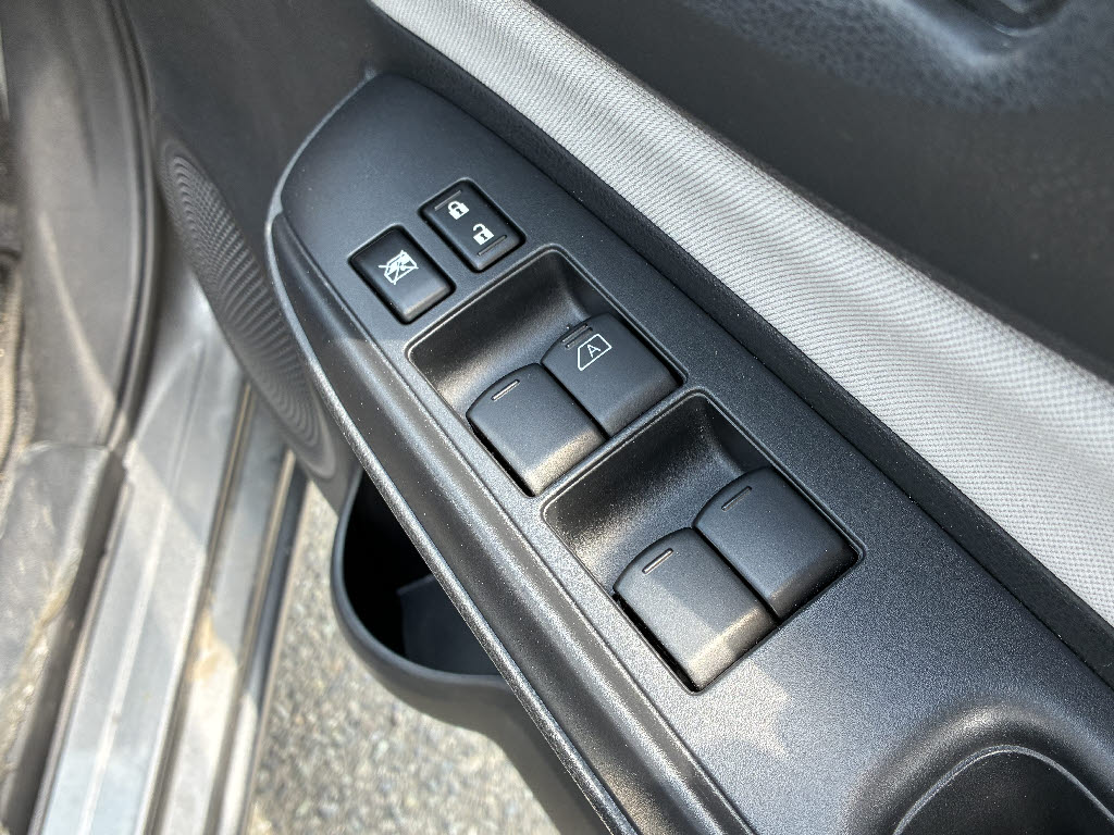 ニッサン ノート e-POWER B FOUR