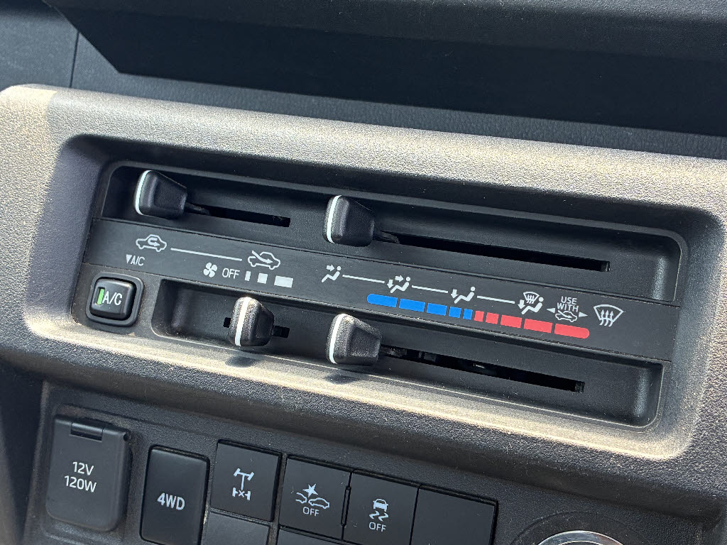 ダイハツ ハイゼットＴ ｴｸｽﾄﾗSA3t 4WD