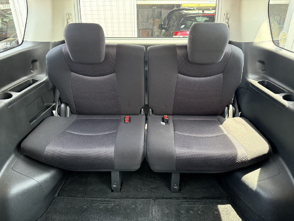 ニッサン セレナ ﾊｲｳｪｲｽﾀｰVｾﾚｸｼｮﾝ 4WD