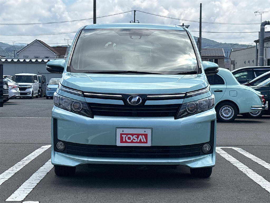 トヨタ ヴォクシー X 4WD