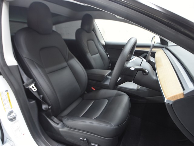 その他輸入車 テスラ モデル３ ロングレンジ 4WD
