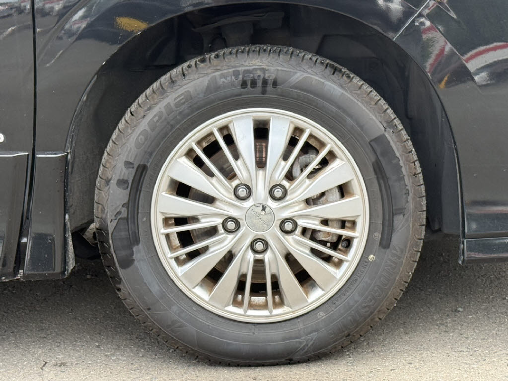 ニッサン セレナＨＶ ﾗｲﾀﾞｰ 4WD