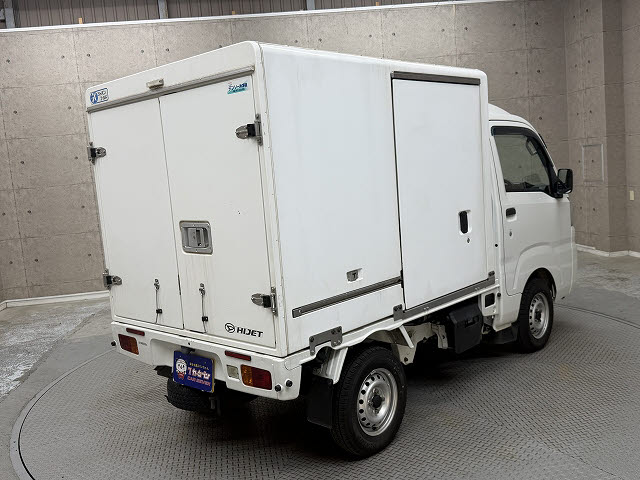 ダイハツ ハイゼットＴ ＦＲＰ中温冷凍車 両側スライドドア仕様