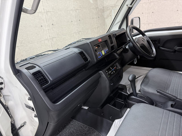 ダイハツ ハイゼットＴ ＦＲＰ中温冷凍車 両側スライドドア仕様