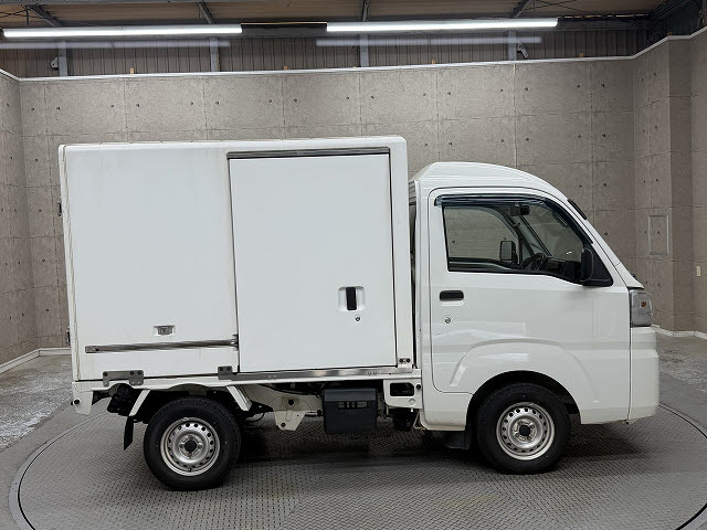 ダイハツ ハイゼットＴ ＦＲＰ中温冷凍車 両側スライドドア仕様
