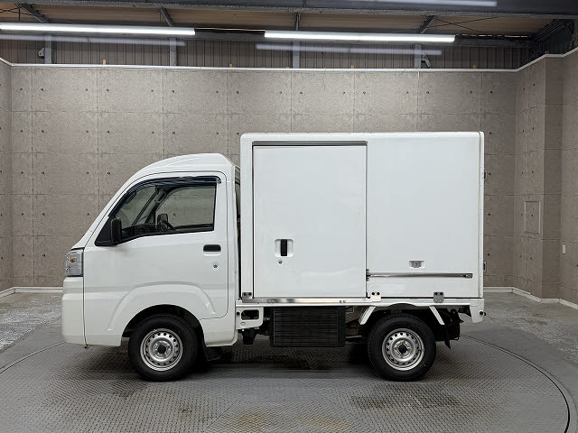 ダイハツ ハイゼットＴ ＦＲＰ中温冷凍車 両側スライドドア仕様
