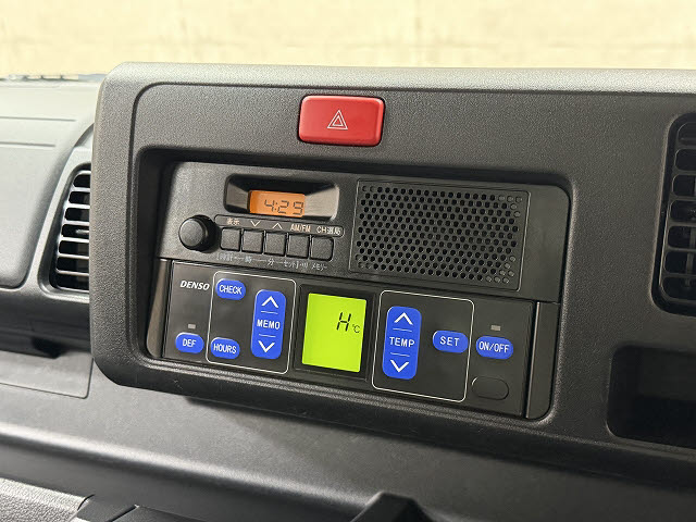 ダイハツ ハイゼットＴ ＦＲＰ中温冷凍車 両側スライドドア仕様