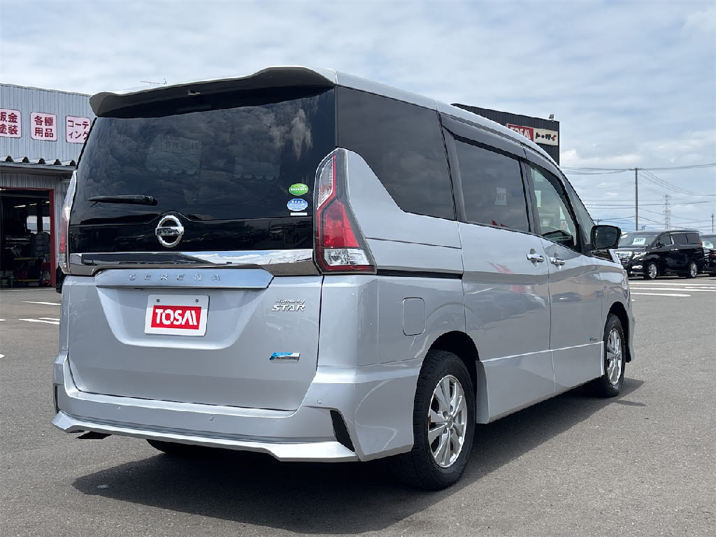 ニッサン セレナＨＶ ﾊｲｳｪｲｽﾀｰ 4WD