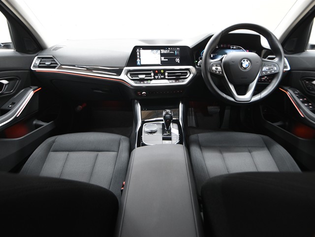 ＢＭＷ ＢＭＷ ３シリーズ ツーリング 318iﾂｰﾘﾝｸﾞ