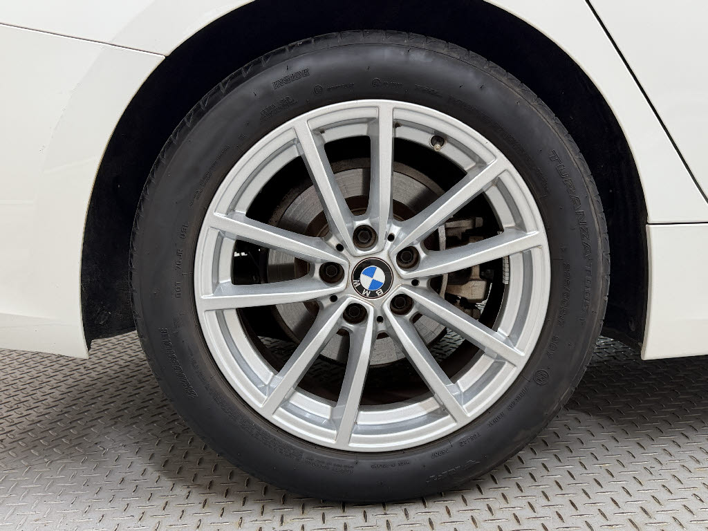 ＢＭＷ ＢＭＷ ３シリーズ ツーリング 318iﾂｰﾘﾝｸﾞ