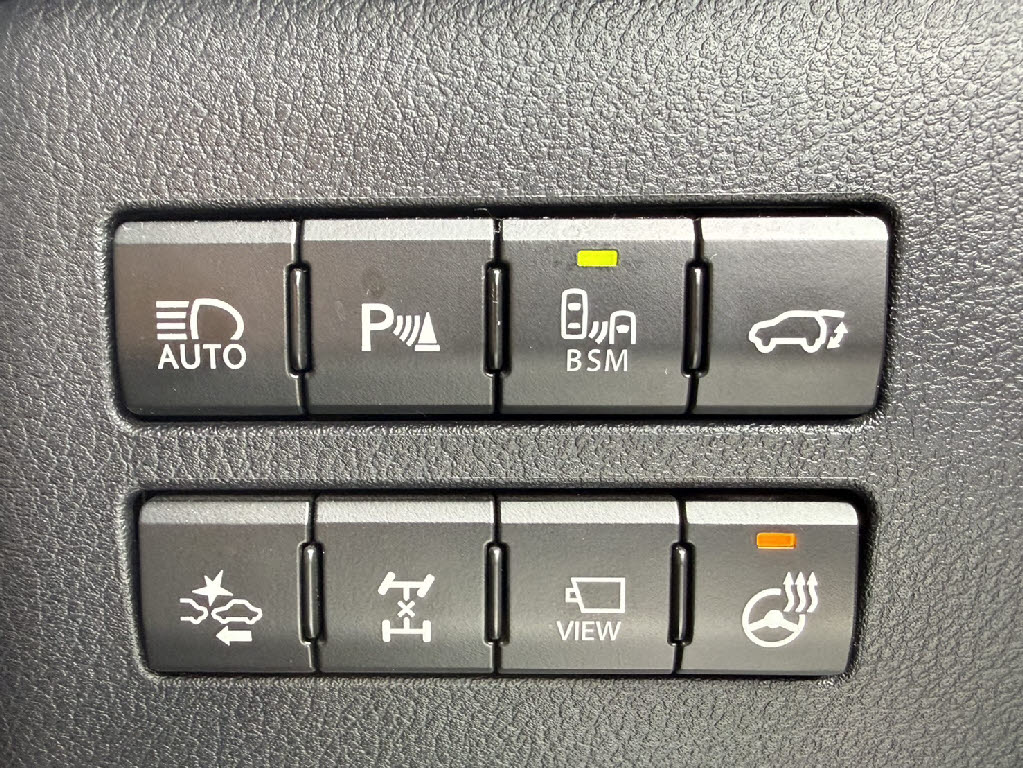 レクサス レクサス ＮＸ NX200t Iﾊﾟｯｹｰｼﾞ 4WD