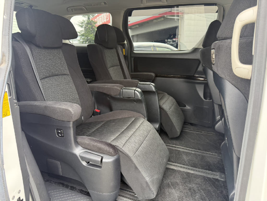 トヨタ ヴェルファイア 2.5Z Gｴﾃﾞｨｼｮﾝ 4WD
