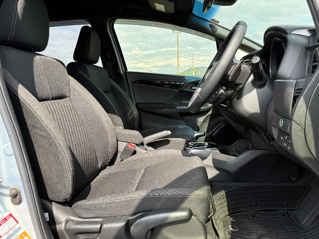 ホンダ ﾌｨｯﾄﾊｲﾌﾞﾘｯﾄﾞ ﾊｲﾌﾞﾘｯﾄﾞSﾎﾝﾀﾞｾﾝｼﾝｸﾞ 4WD