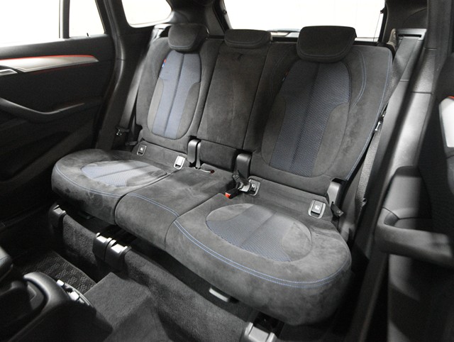 ＢＭＷ ＢＭＷ Ｘ１ xDrive18ｄ-Mｽﾎﾟｰﾂ