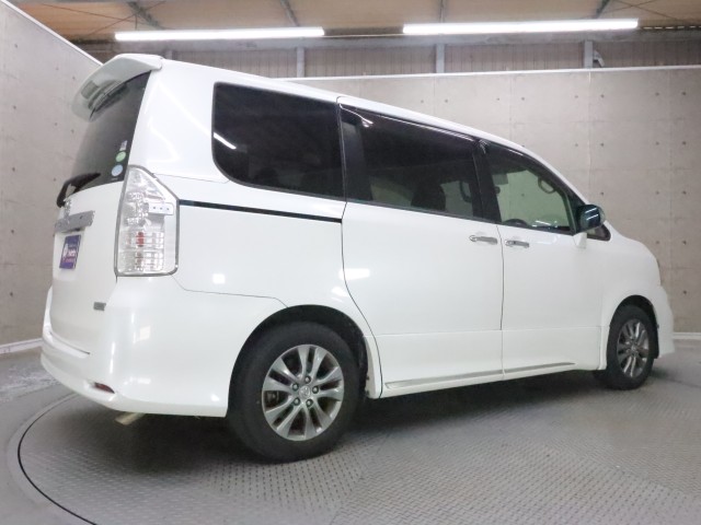 トヨタ ヴォクシー ＺＳ 煌Ｚ