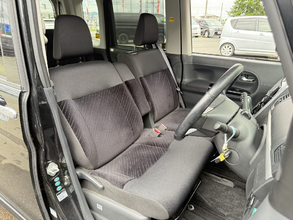 ダイハツ タントカスタム ｶｽﾀﾑRS SA 4WD