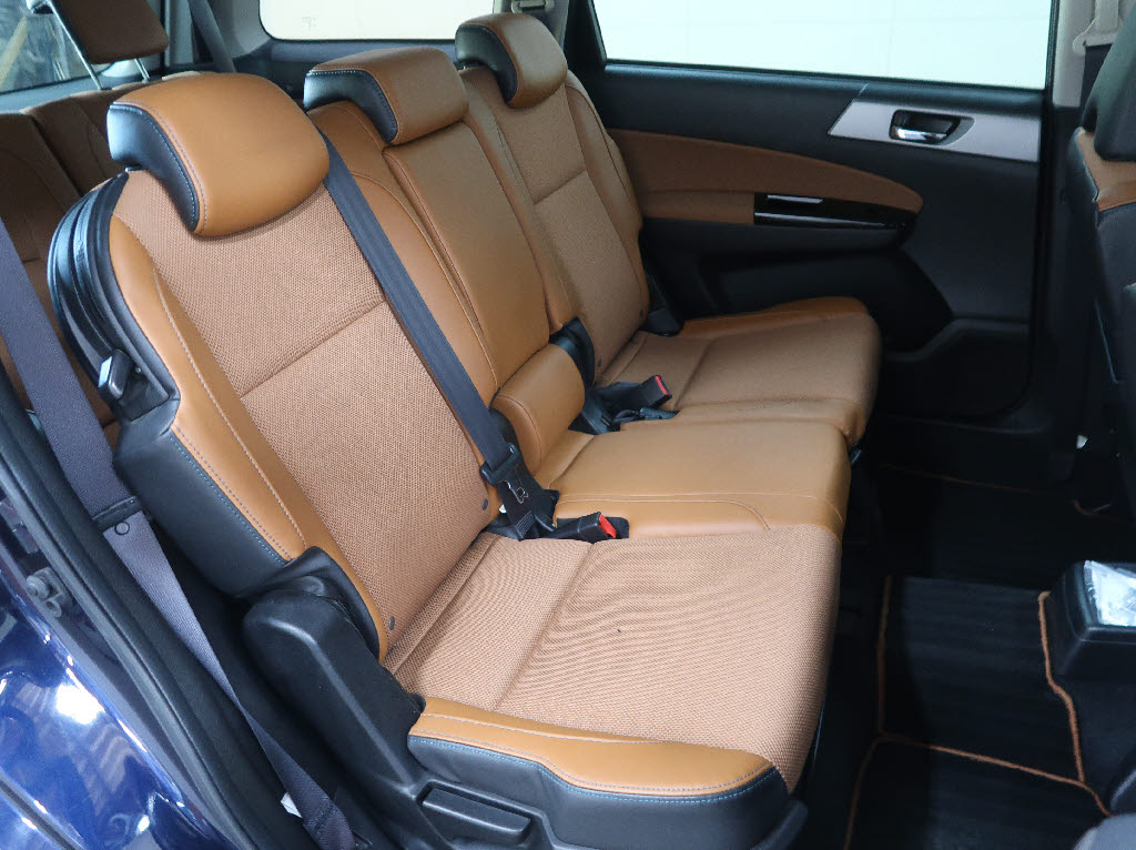スバル ｴｸｼｰｶﾞ ｸﾛｽｵｰﾊﾞｰ7 2.5iｱｲｻｲﾄ 4WD