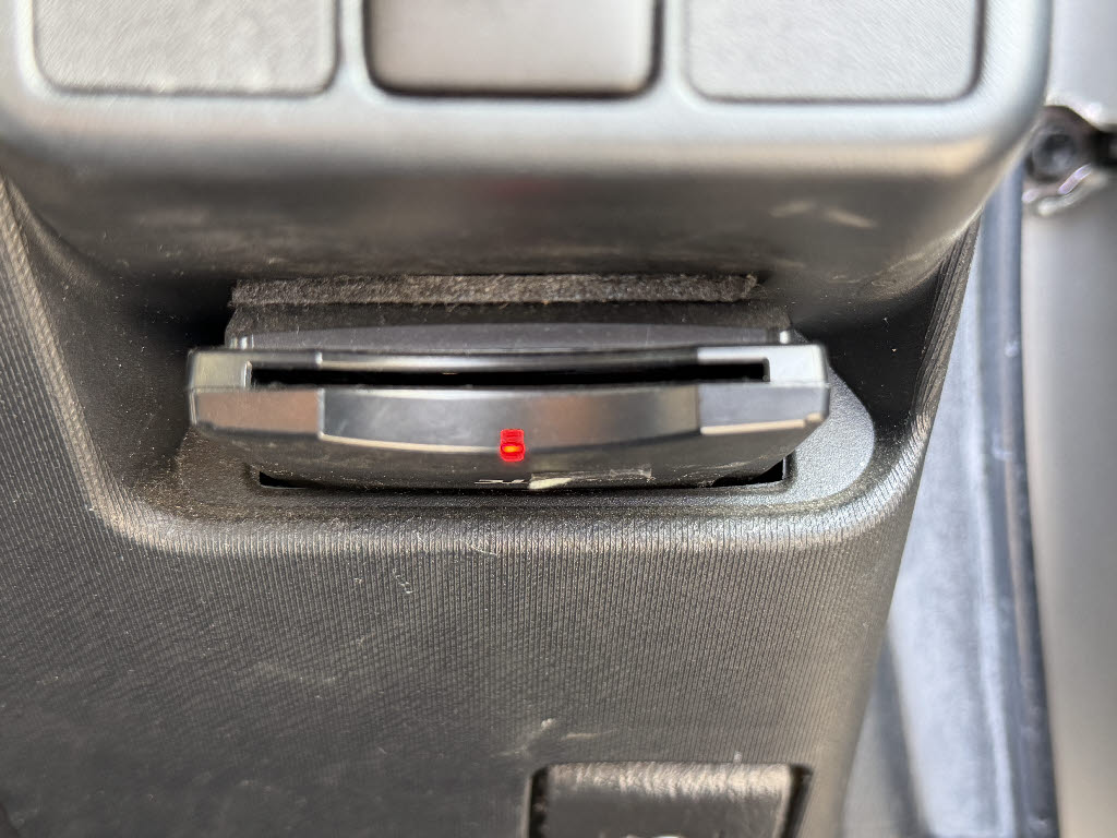 トヨタ アクア G