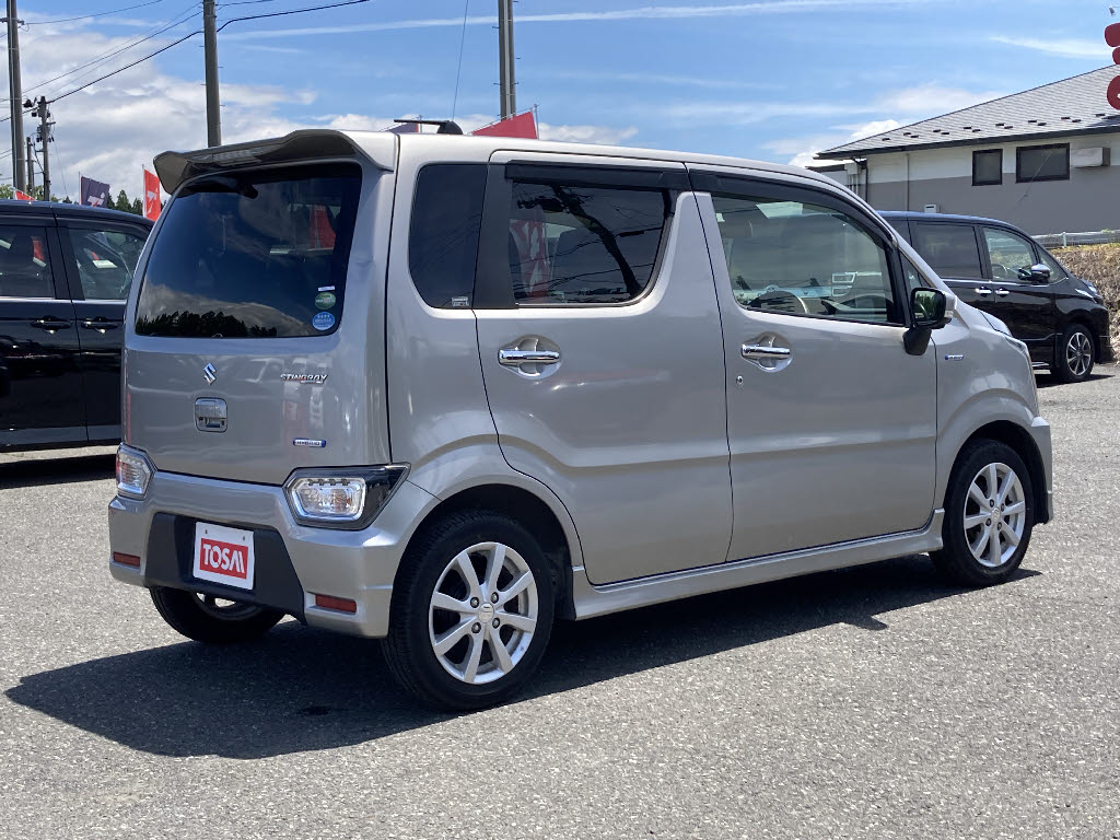 スズキ ワゴンＲスティングレー ﾊｲﾌﾞﾘｯﾄﾞX 4WD