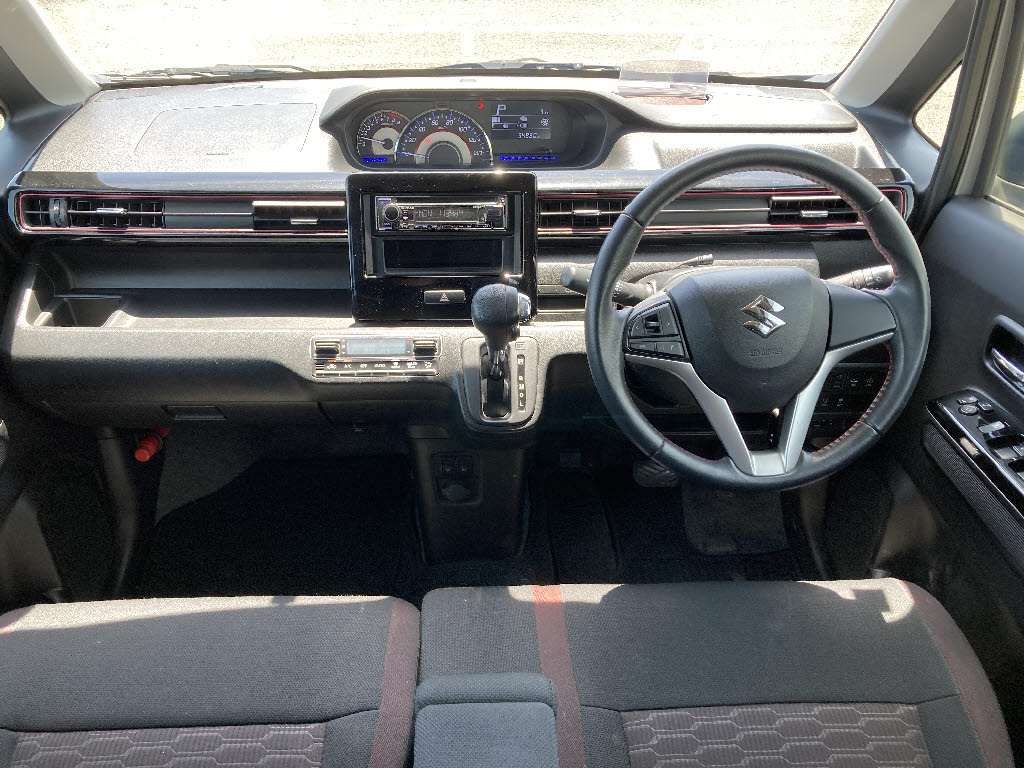スズキ ワゴンＲスティングレー ﾊｲﾌﾞﾘｯﾄﾞX 4WD