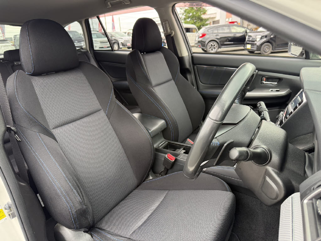 スバル レヴォーグ 1.6GT-S EyeSigh