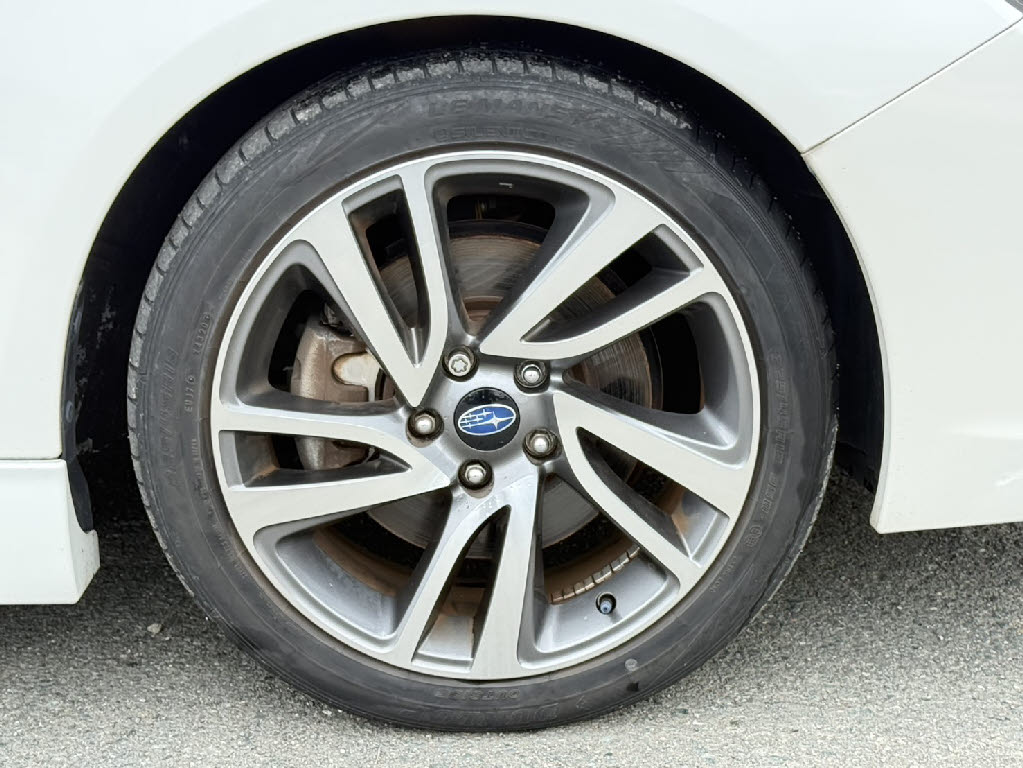 スバル レヴォーグ 1.6GT-S EyeSigh