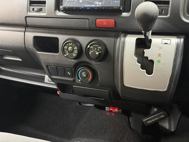 トヨタ ハイエースＶ DX GLﾊﾟｯｹｰｼﾞﾛﾝｸﾞ
