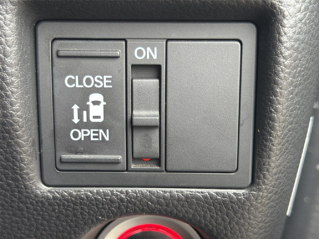 ホンダ Ｎ　ＢＯＸカスタム GLﾎﾝﾀﾞｾﾝｼﾝｸﾞ