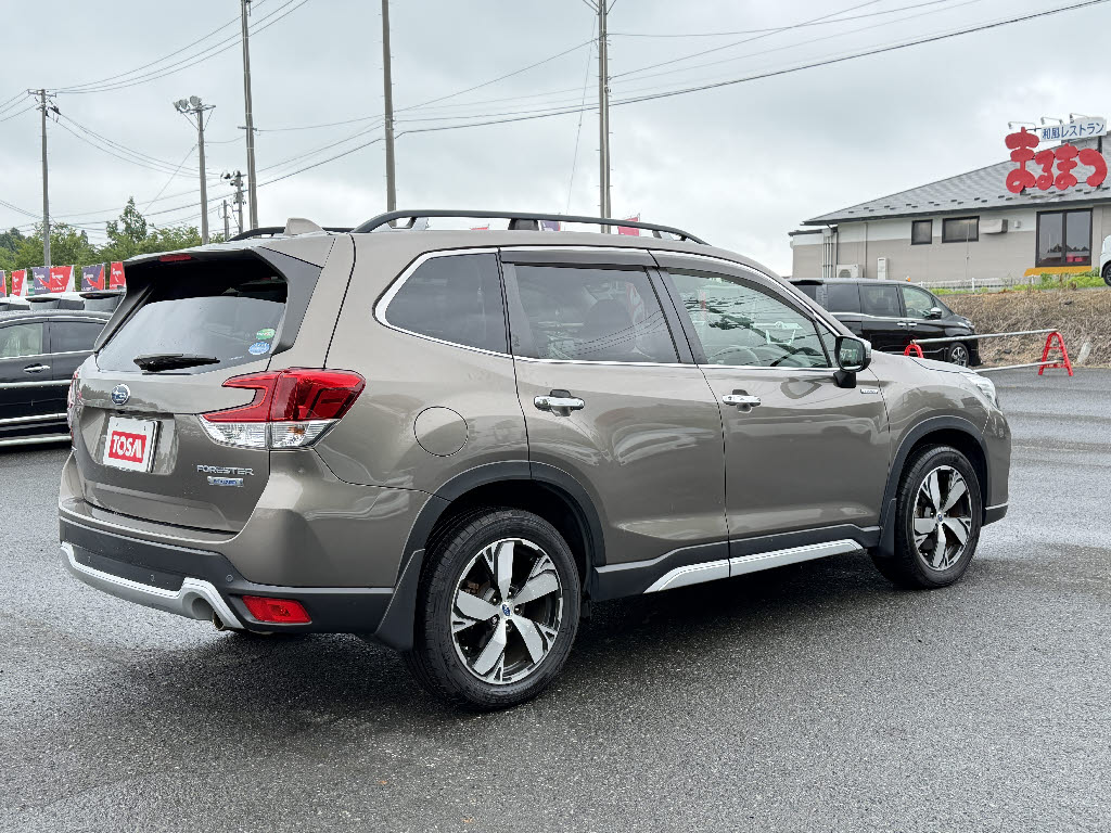 スバル フォレスター ｱﾄﾞﾊﾞﾝｽ 4WD