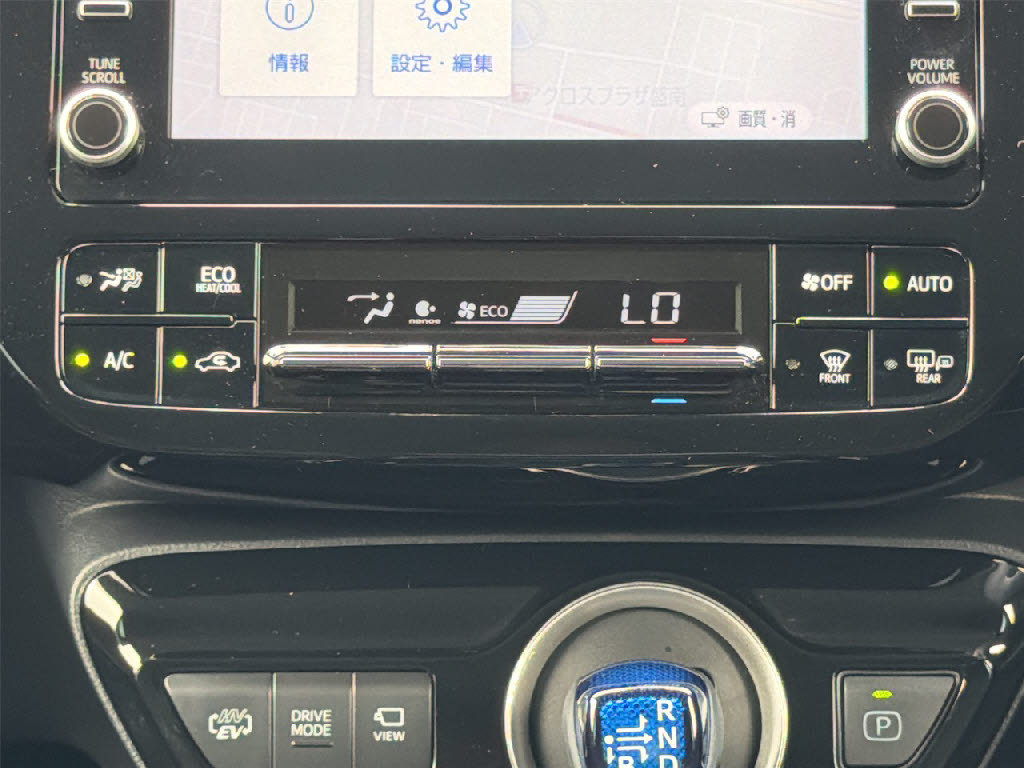 トヨタ プリウスＰＨＶ A