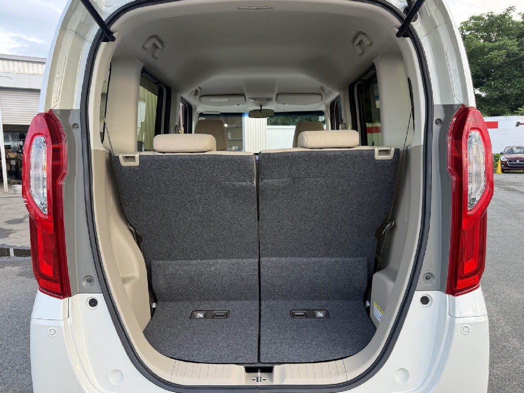 ホンダ Ｎ　ＢＯＸ G・Lﾎﾝﾀﾞｾﾝｼﾝｸﾞ 4WD