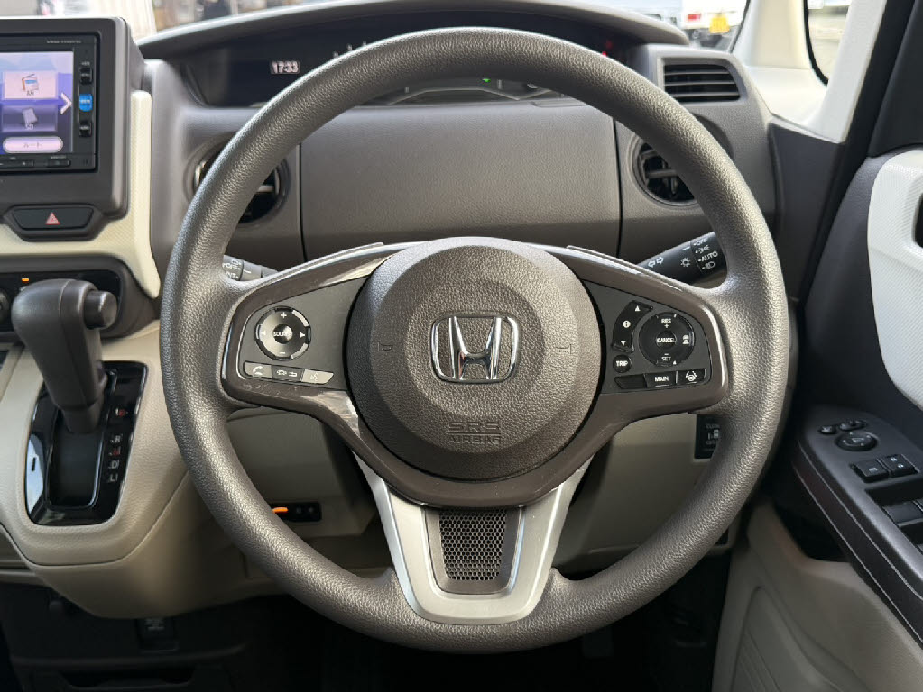 ホンダ Ｎ　ＢＯＸ G・Lﾎﾝﾀﾞｾﾝｼﾝｸﾞ 4WD