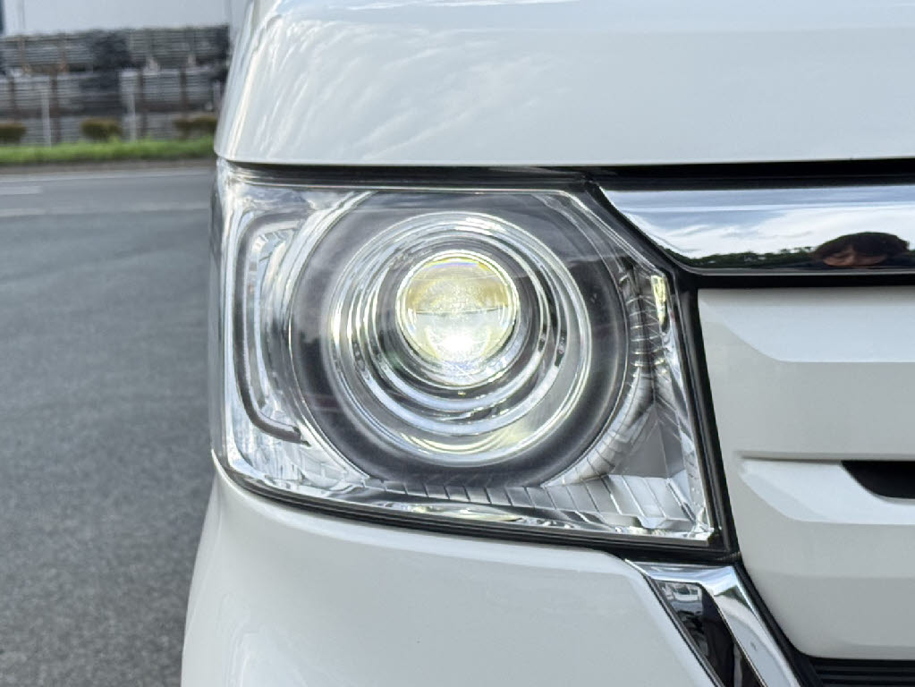 ホンダ Ｎ　ＢＯＸ G・Lﾎﾝﾀﾞｾﾝｼﾝｸﾞ 4WD