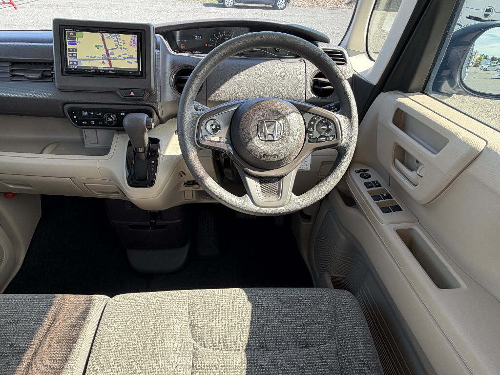ホンダ Ｎ　ＢＯＸ G-Lﾎﾝﾀﾞｾﾝｼﾝｸﾞ 4WD
