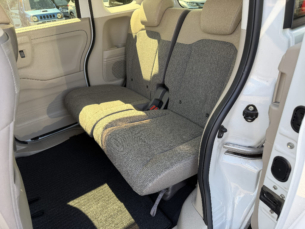 ホンダ Ｎ　ＢＯＸ G-Lﾎﾝﾀﾞｾﾝｼﾝｸﾞ 4WD