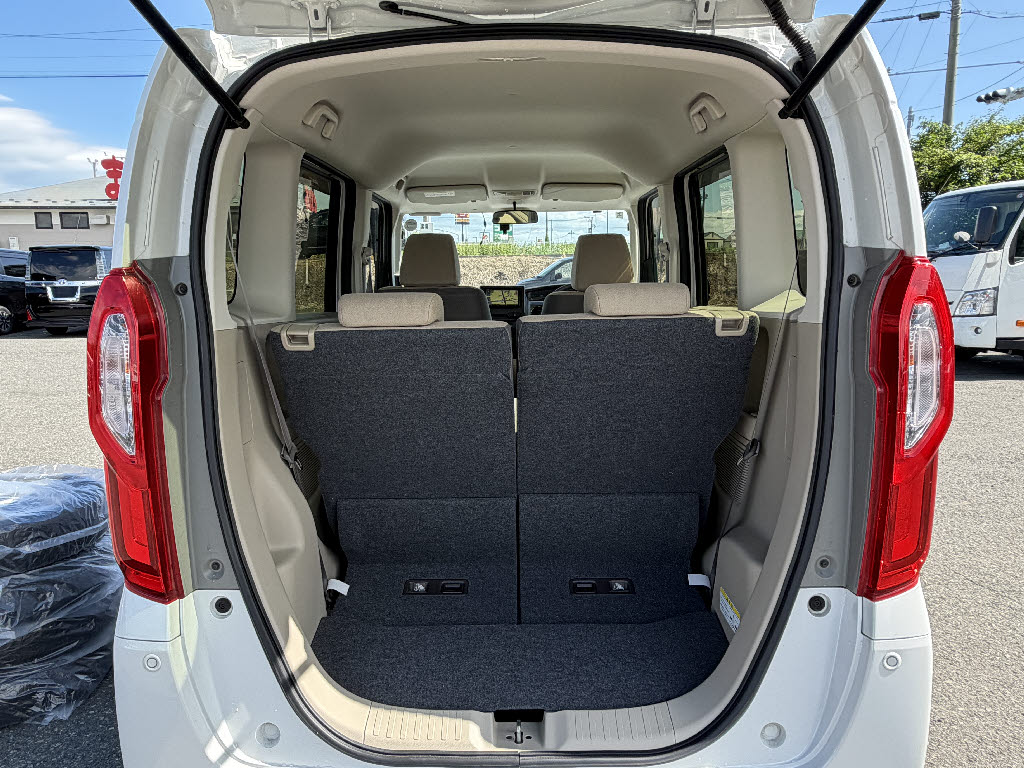 ホンダ Ｎ　ＢＯＸ G-Lﾎﾝﾀﾞｾﾝｼﾝｸﾞ 4WD