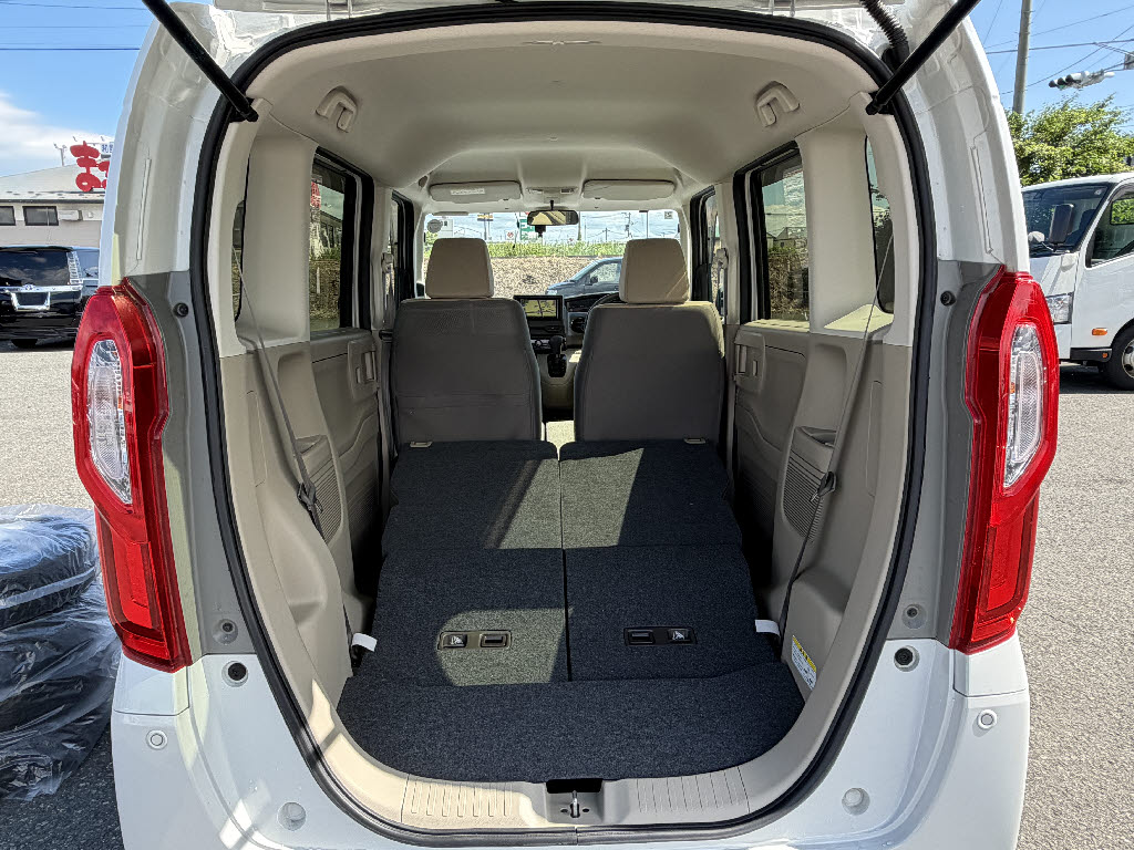 ホンダ Ｎ　ＢＯＸ G-Lﾎﾝﾀﾞｾﾝｼﾝｸﾞ 4WD