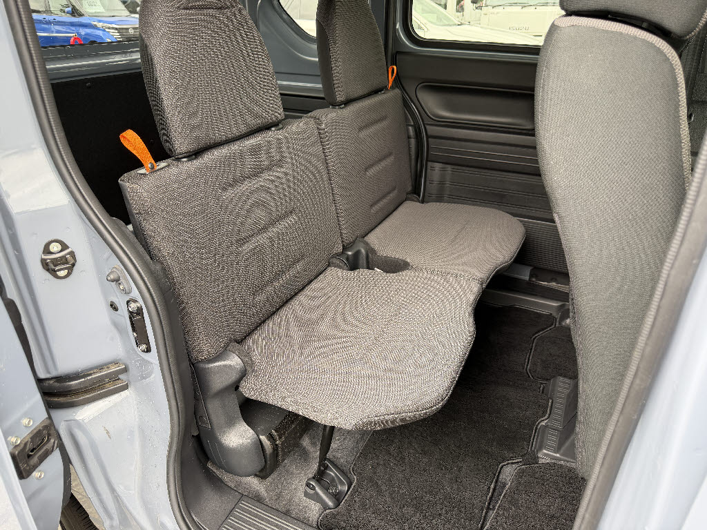 ホンダ Ｎ－ＶＡＮ ﾌｧﾝﾀｰﾎﾞ 4WD