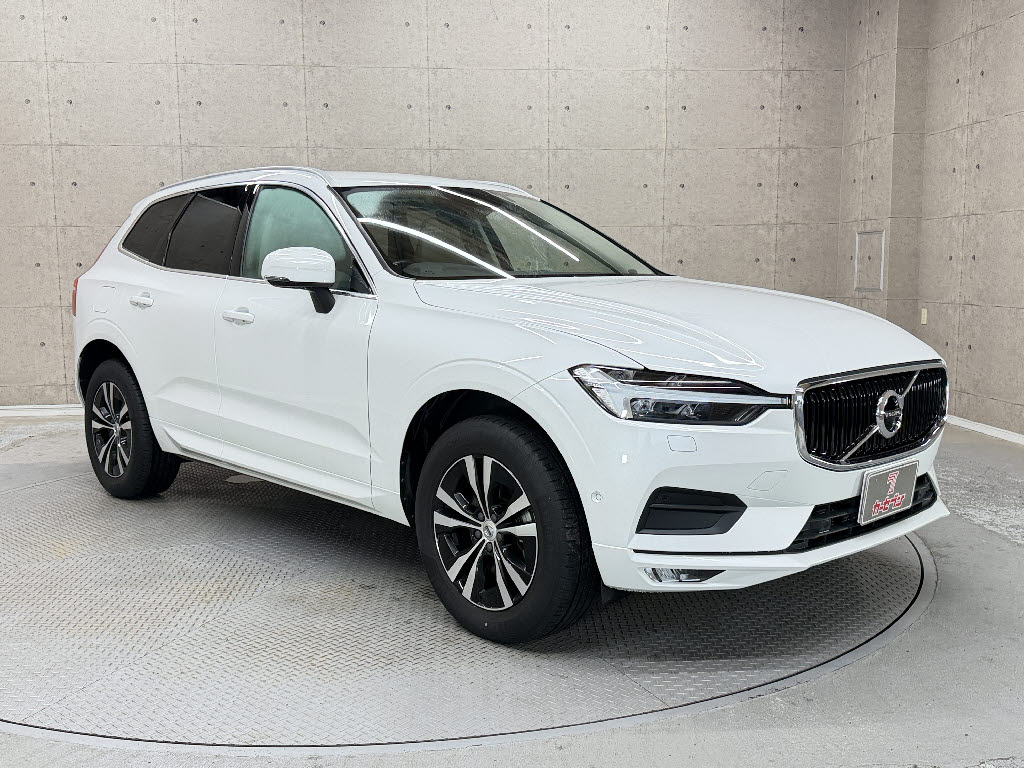 ボルボ ボルボ ＸＣ６０ B5 AWDﾓｰﾒﾝﾀﾑ 4WD