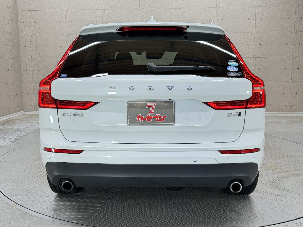 ボルボ ボルボ ＸＣ６０ B5 AWDﾓｰﾒﾝﾀﾑ 4WD